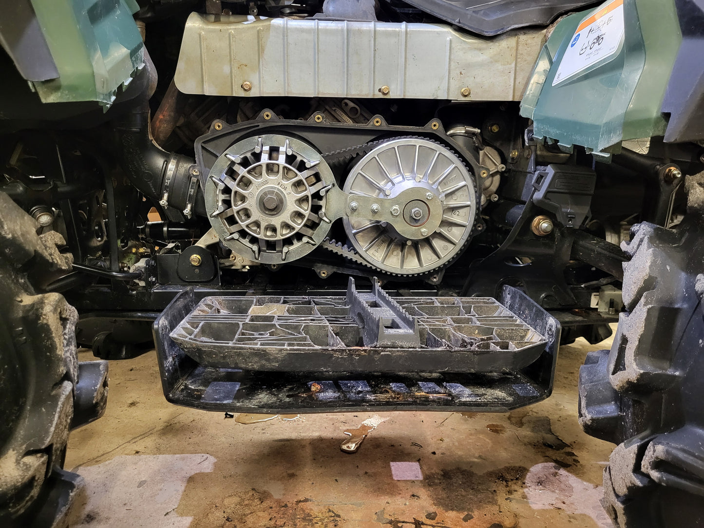 Clutch holding tool, Can-Am